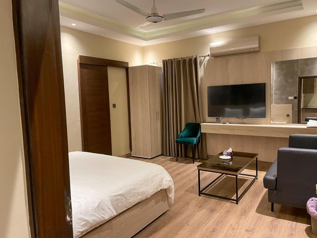 Hamsun Shahrah-E-Faisal Hotel Karachi Exterior foto